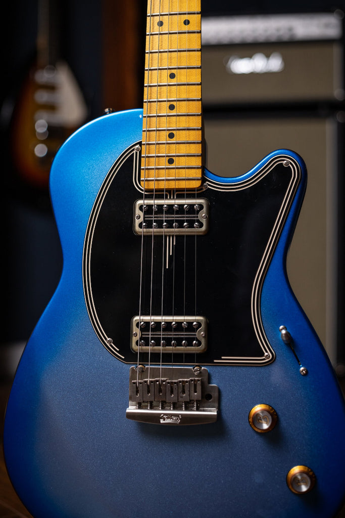 Belltone B Classic Three Electric Guitar - Skyburst