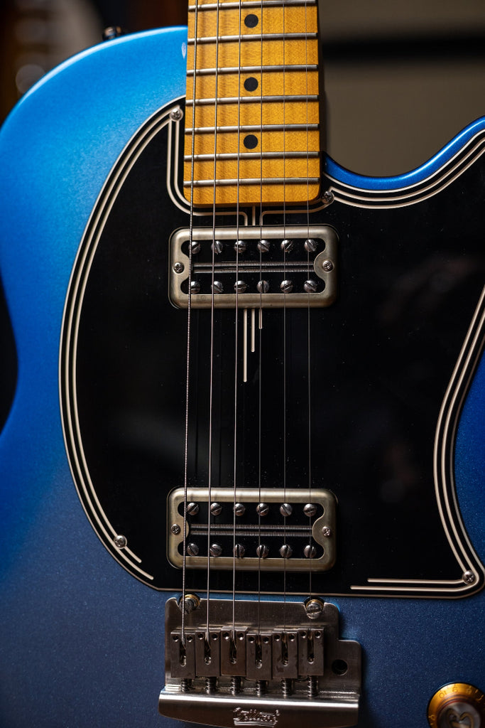 Belltone B Classic Three Electric Guitar - Skyburst