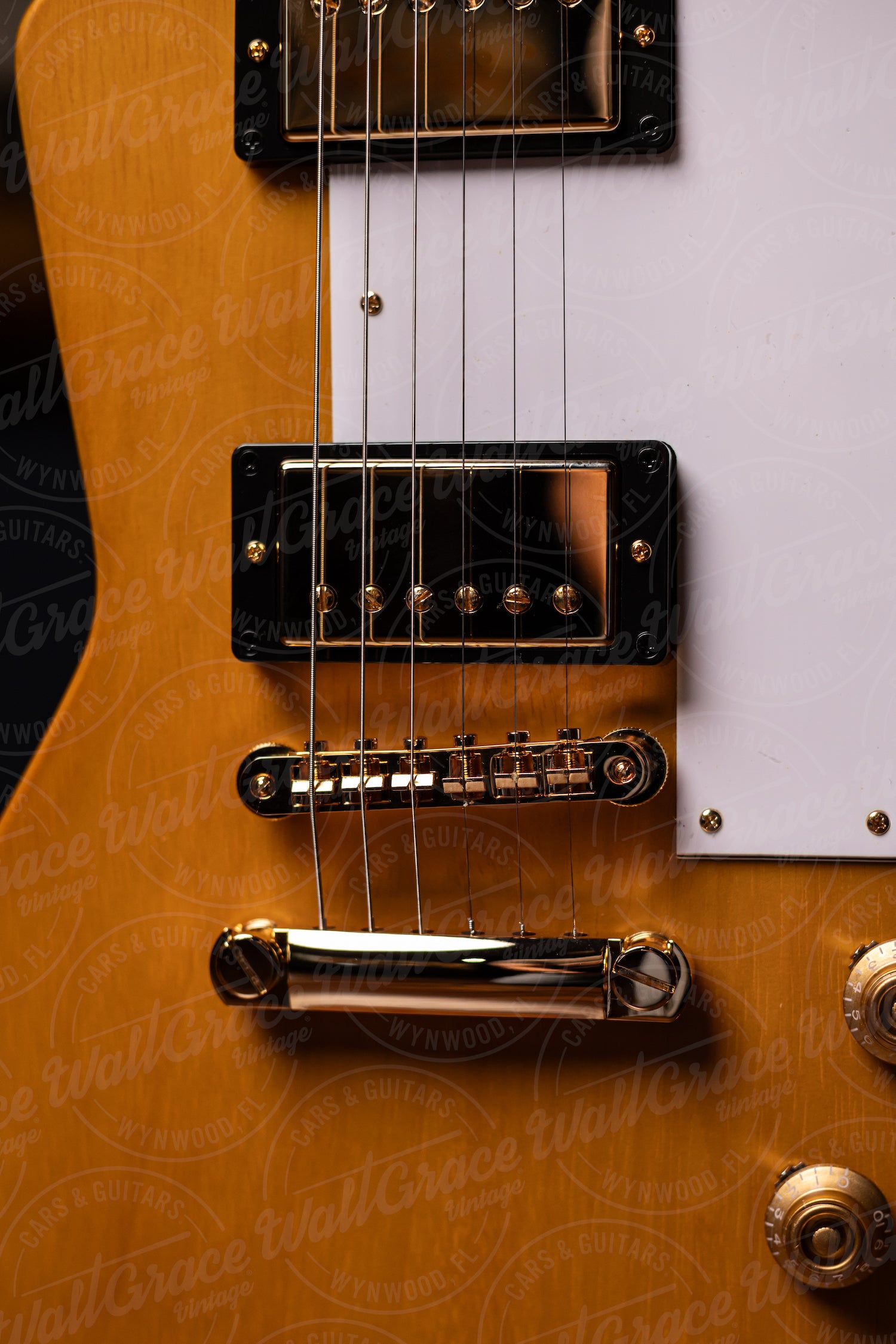 Epiphone 1958 Korina Explorer Electric Guitar - Natural W/ White Pickguard