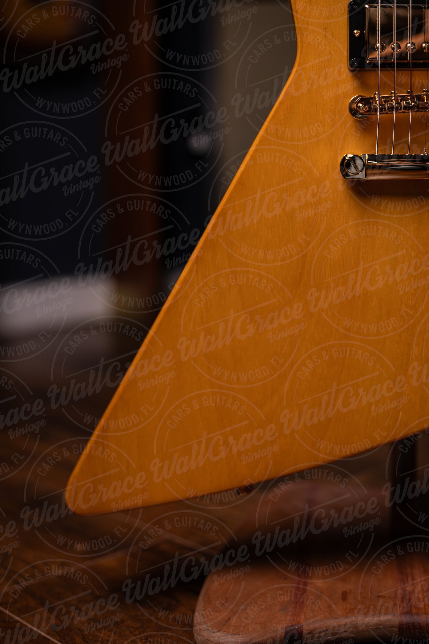 Epiphone 1958 Korina Explorer Electric Guitar - Natural W/ White Pickguard