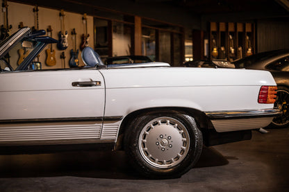 1989 Mercedes-Benz 560 SL Arctic White | SOLD