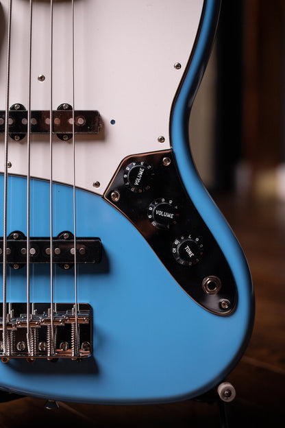 Fender Made in Japan Limited International Color Jazz Bass® - Maui Blue
