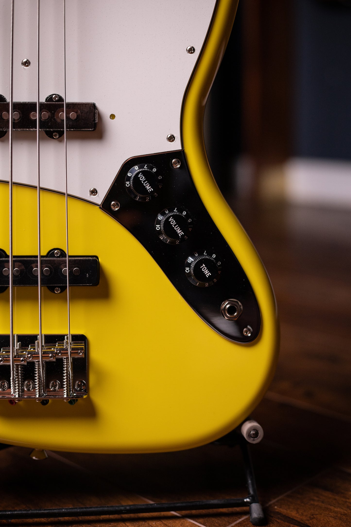 Fender Made in Japan Limited International Color Jazz Bass® - Monaco Yellow