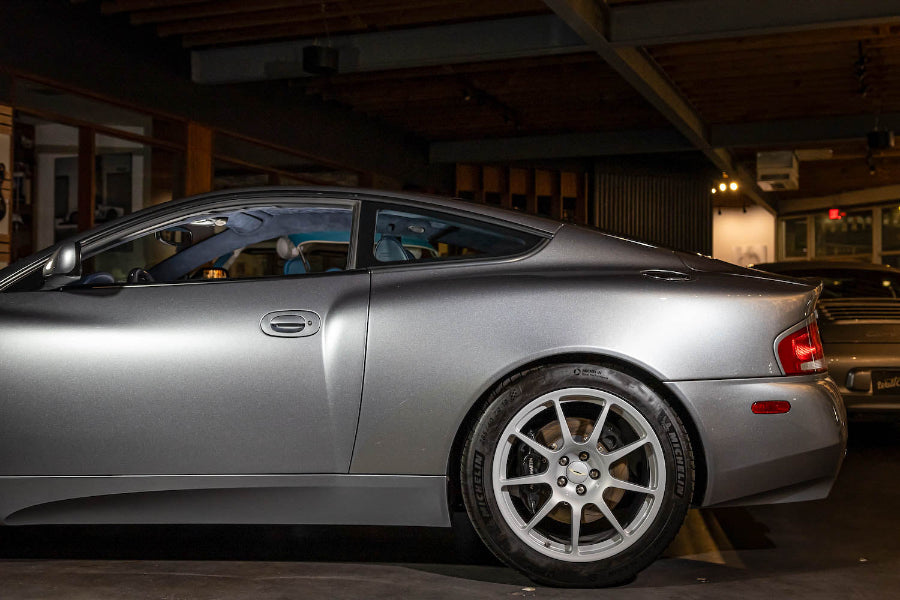 2004 Aston Martin Vanquish 500 SDP - Grigio Titanio