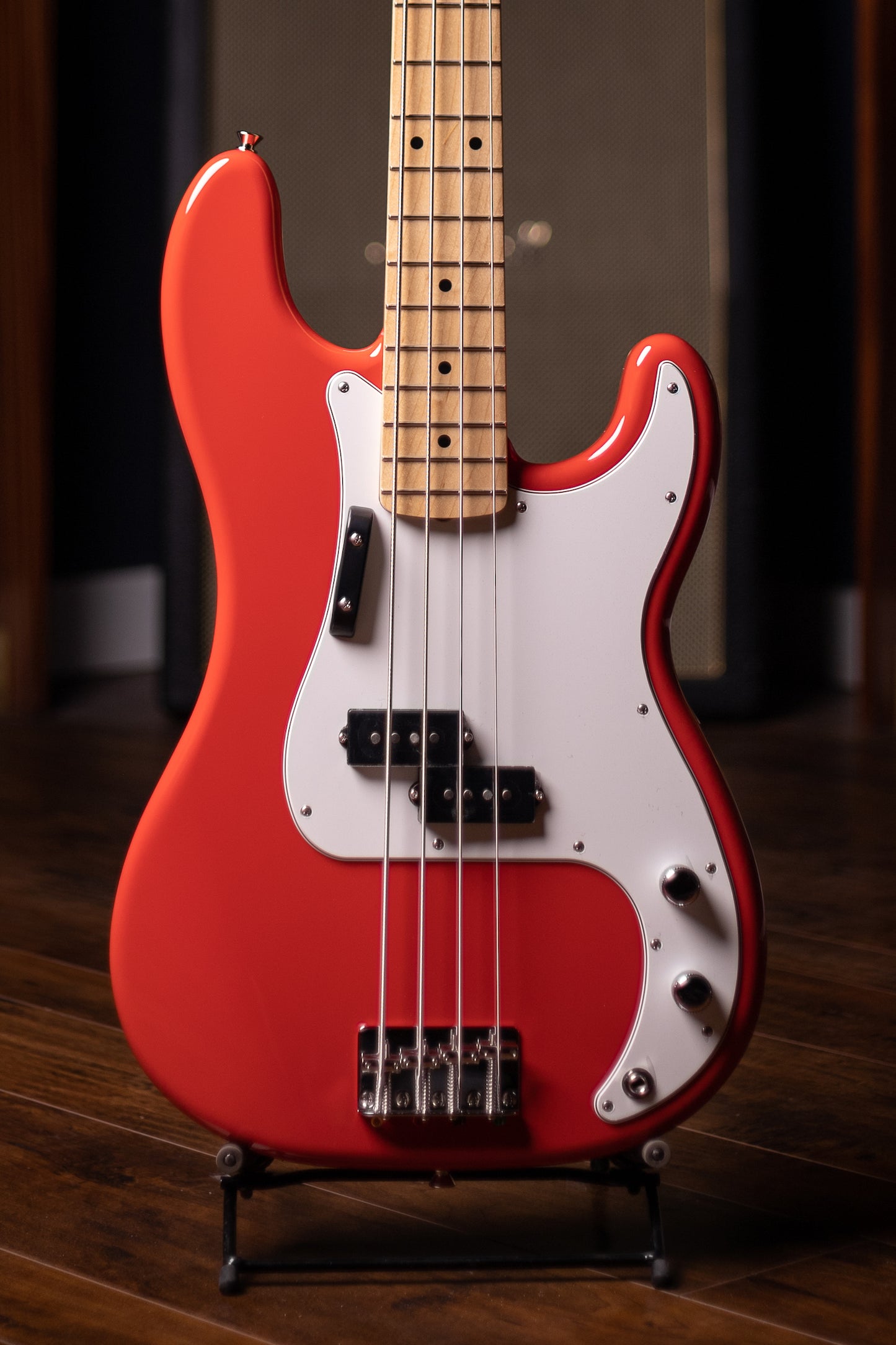 Fender Made in Japan Limited International Color Precision Bass - Morocco Red