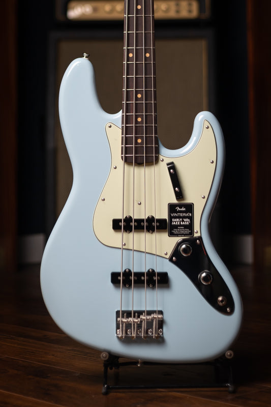 Fender Vintera® III Early '60s Jazz Bass®, Rosewood Fingerboard Electric Bass - Sonic Blue