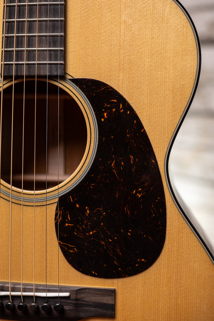 Martin 000-18 Acoustic Guitar - Natural