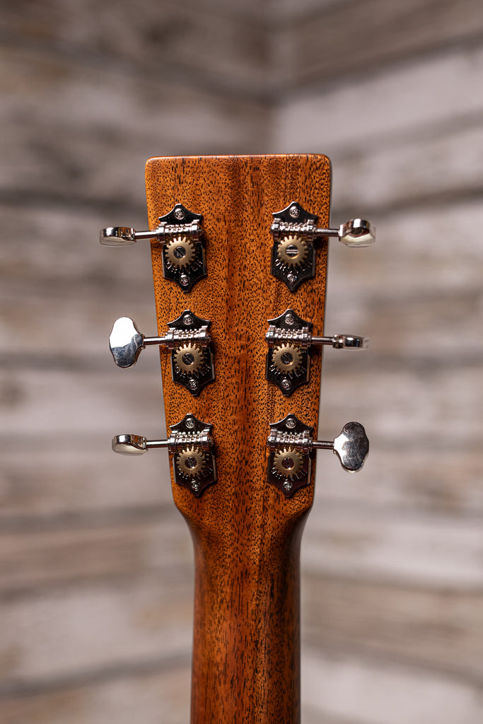 Martin 000-18 Acoustic Guitar - Natural