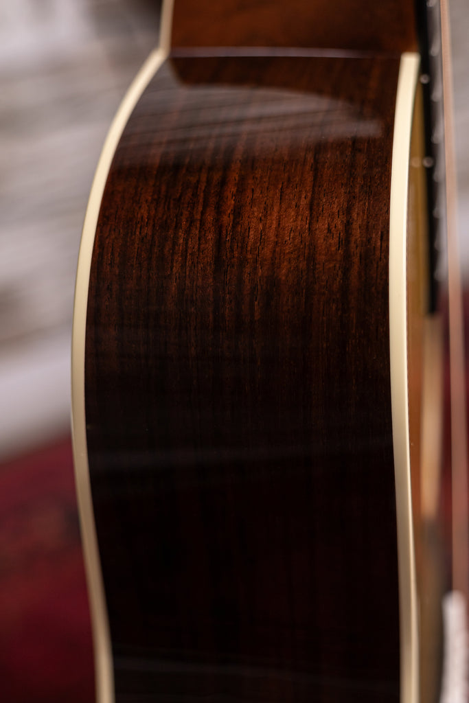 Martin HD-28E Standard Series, D-14 Fret, Acoustic Electric Guitar