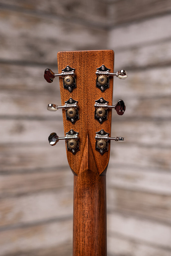 Martin HD-28E Standard Series, D-14 Fret, Acoustic Electric Guitar