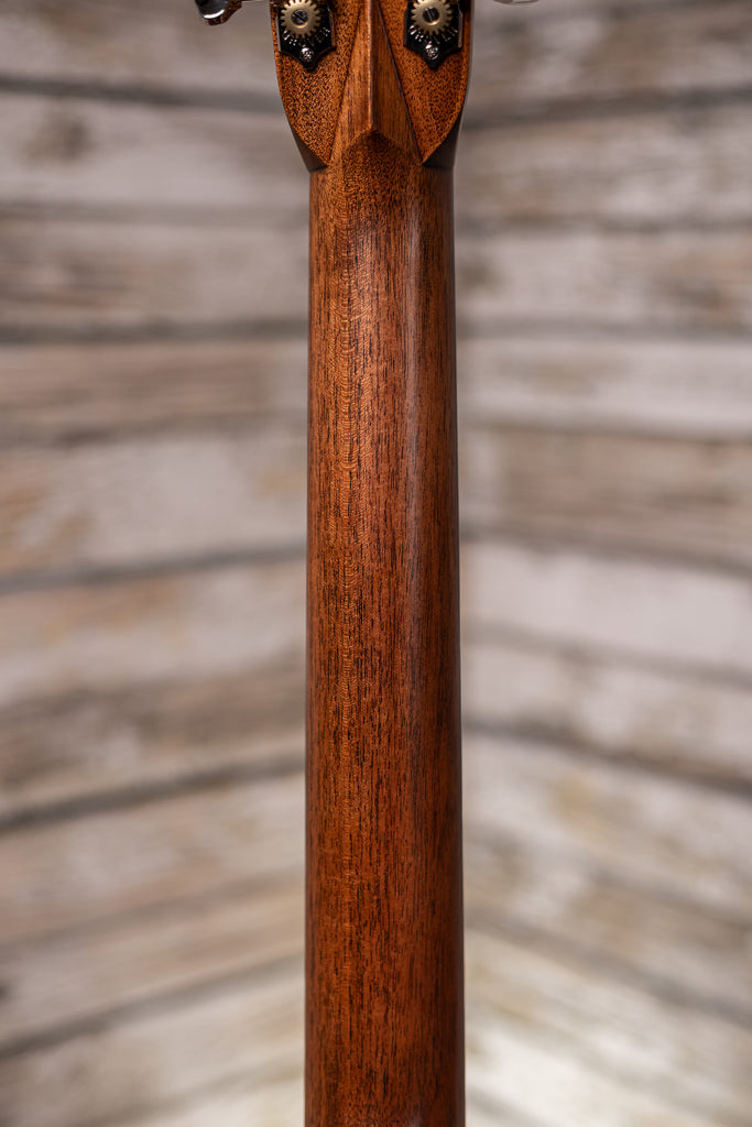 Martin HD-28E Standard Series, D-14 Fret, Acoustic Electric Guitar