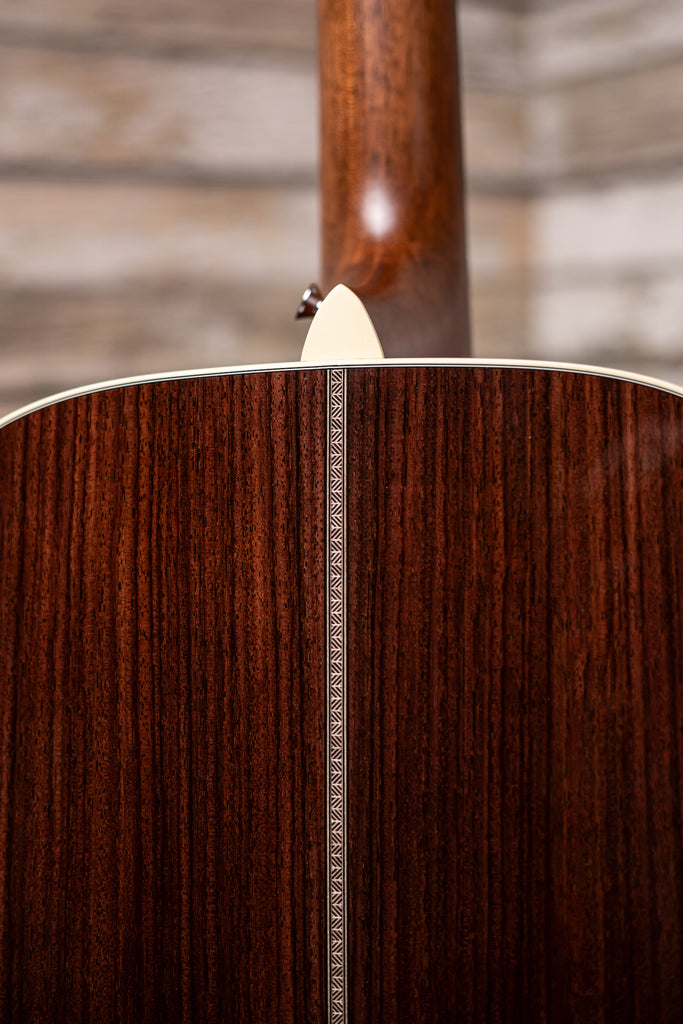 Martin HD-28E Standard Series, D-14 Fret, Acoustic Electric Guitar