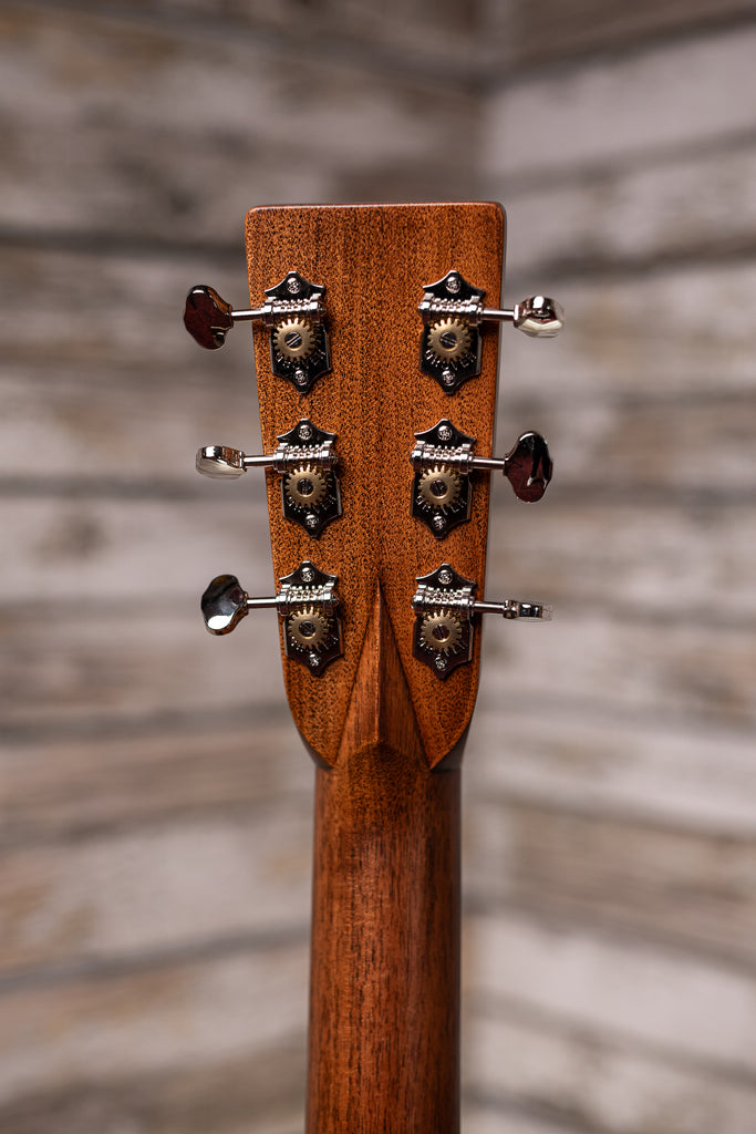 Martin HD-28E Standard Series, D-14 Fret, Acoustic Electric Guitar