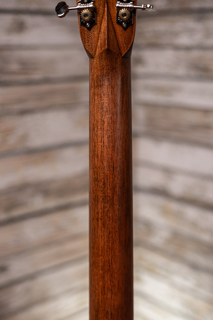 Martin HD-28E Standard Series, D-14 Fret, Acoustic Electric Guitar