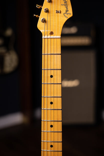 Fender 2019 Vintage Custom '57 Stratocaster Electric Guitar - Aged White Blonde