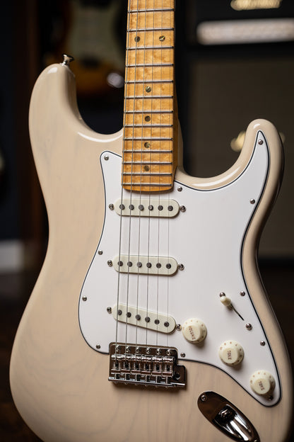 Fender Custom Shop American Custom Stratocaster Electric Guitar - Vintage Blonde NOS