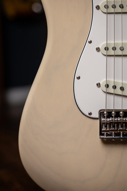 Fender Custom Shop American Custom Stratocaster Electric Guitar - Vintage Blonde NOS