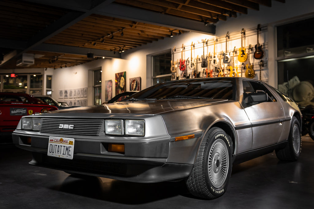 1981 Delorean DMC-12 - Stainless Steel