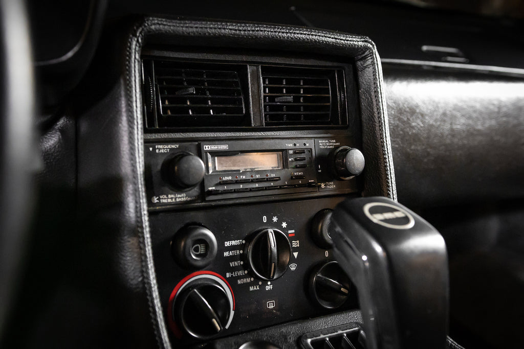 1981 Delorean DMC-12 - Stainless Steel