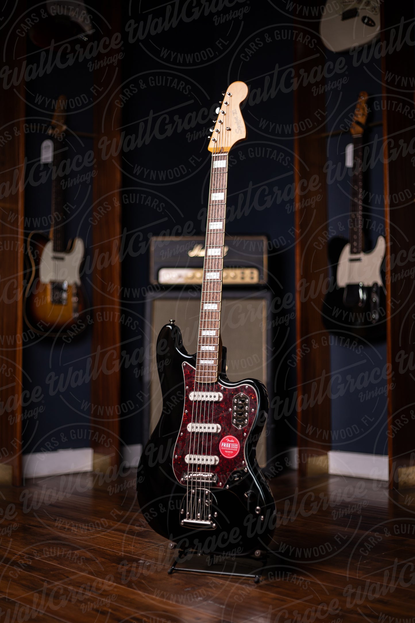 Squier Classic Vibe Bass VI - Black