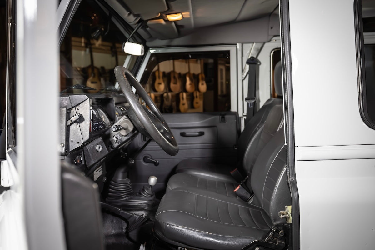 1995 Land Rover Defender 90 | White