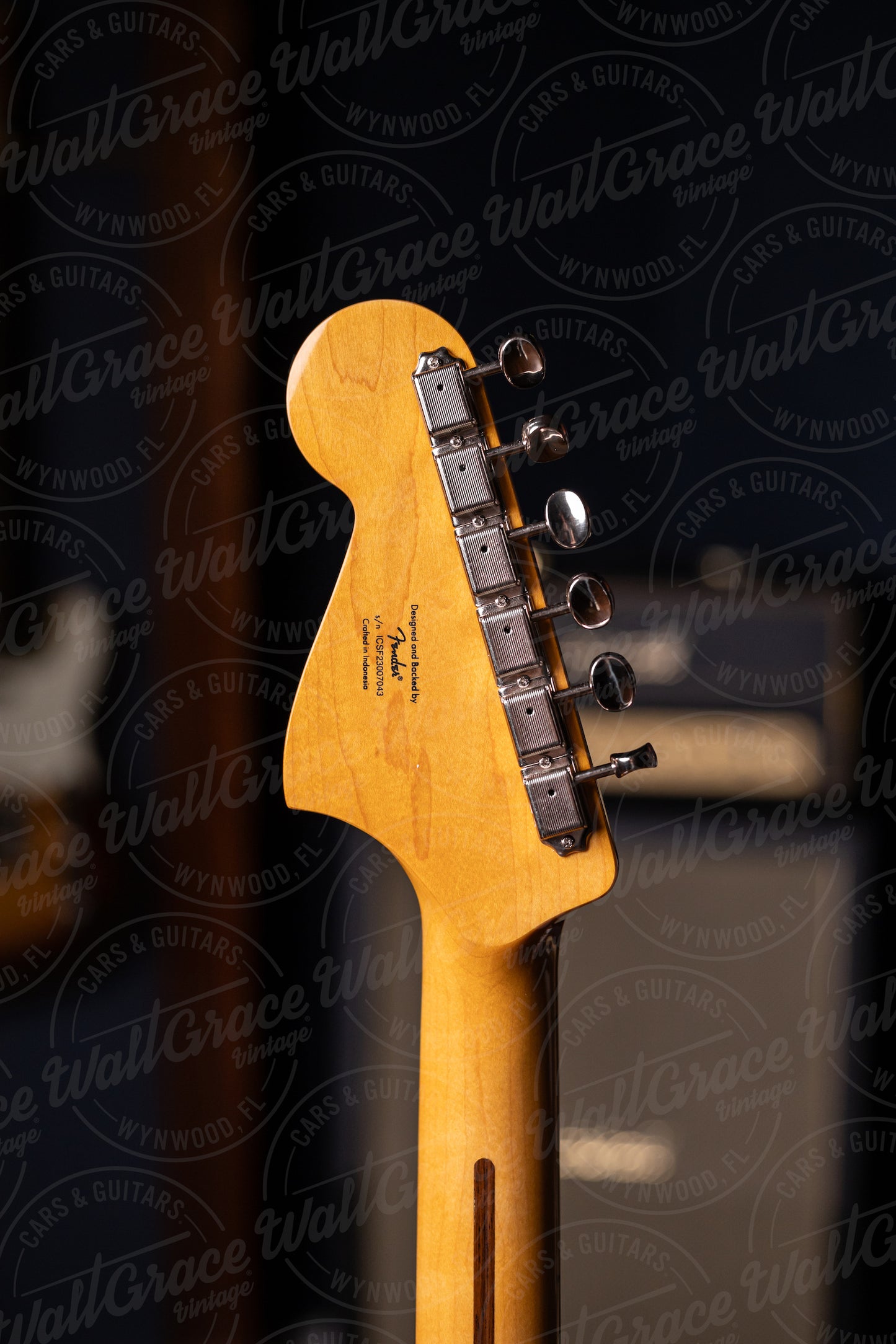 Squier Classic Vibe Bass VI - Black