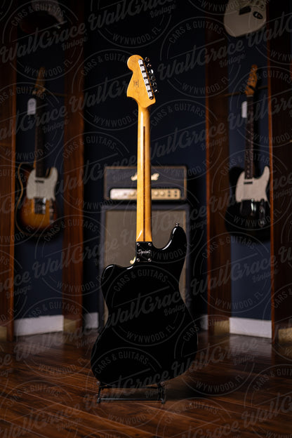 Squier Classic Vibe Bass VI - Black