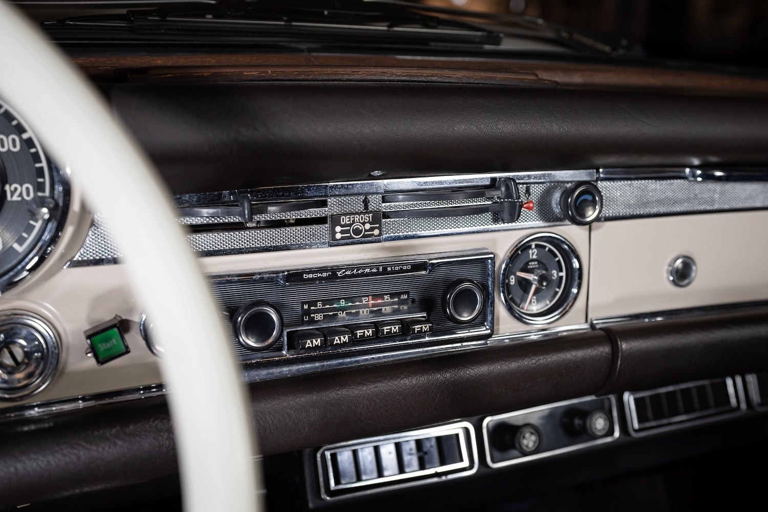 1971 Mercedes-Benz 280 SL Pagoda | White