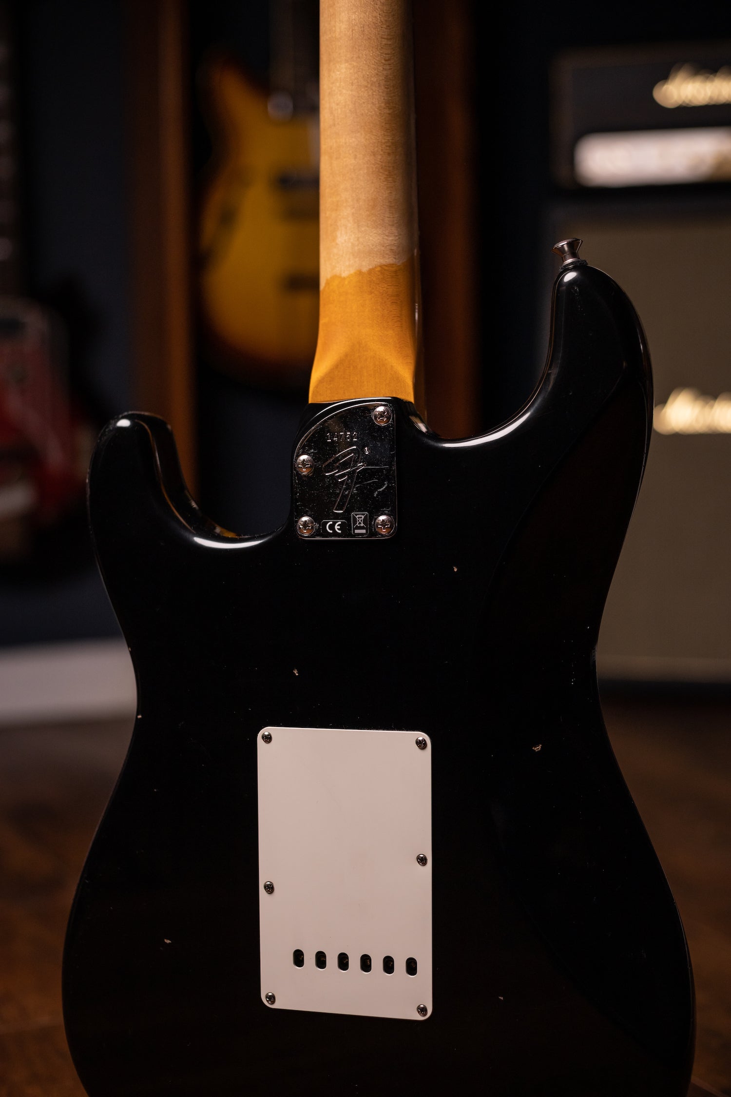 Fender Custom Shop Postmodern Stratocaster Journeyman Relic with Closet Classic Hardware - Aged Black