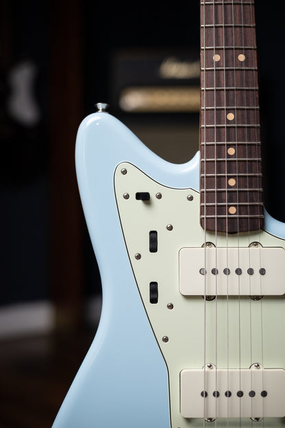 Fender Vintera III Mid '60s Jazzmaster - Sonic Blue