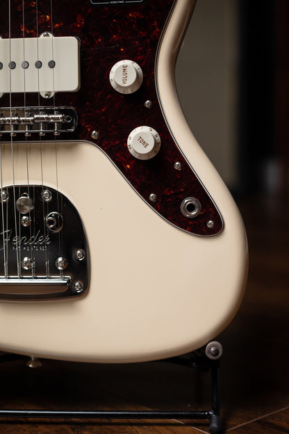 Fender Vintera® III Mid '60s Jazzmaster®, Rosewood Fingerboard Electric Guitar - Olympic White