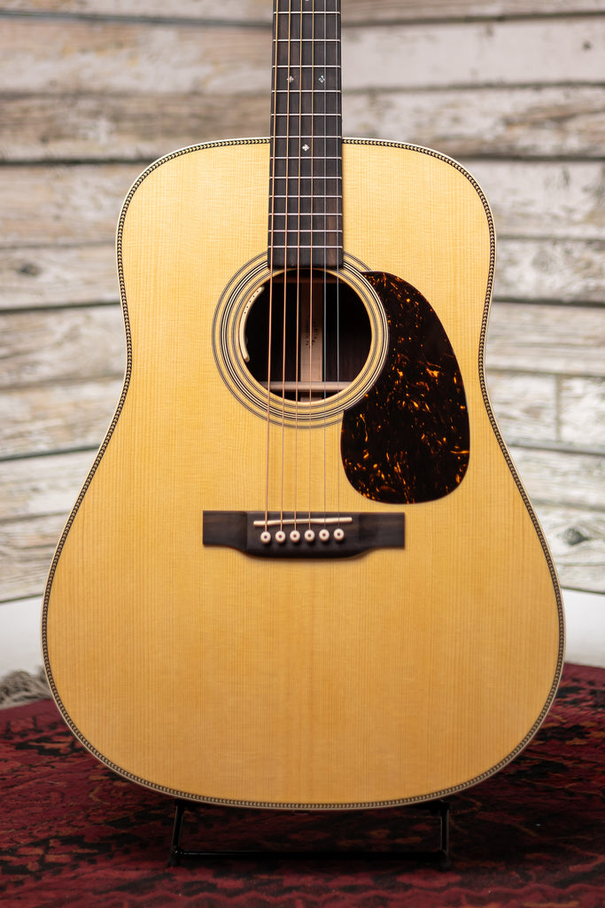 Martin HD-28E 2018 Acoustic-Electric Guitar - Natural