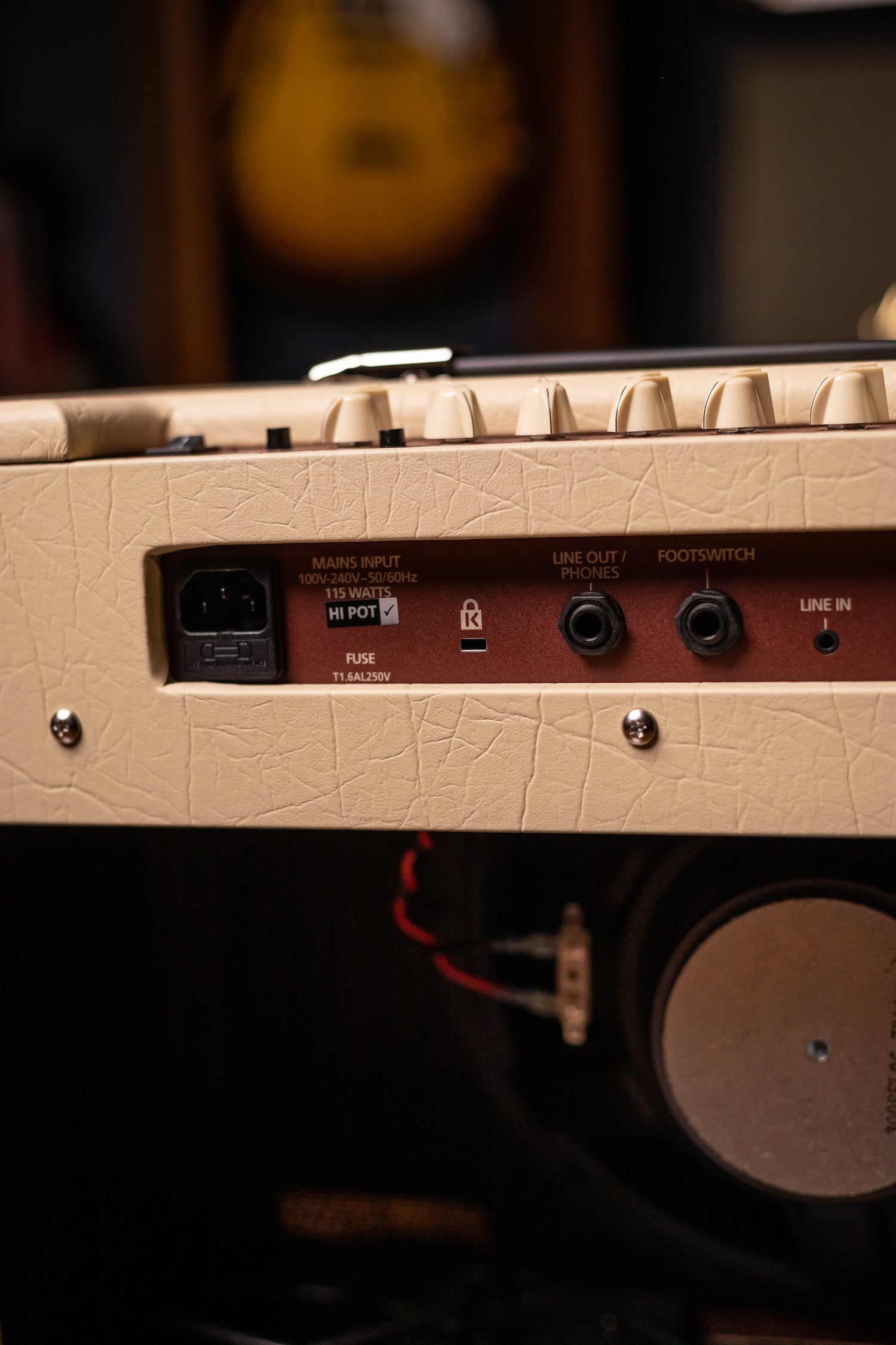 Blackstar Debut 50R 1 x 12-inch 50-watt Combo Amp - Cream