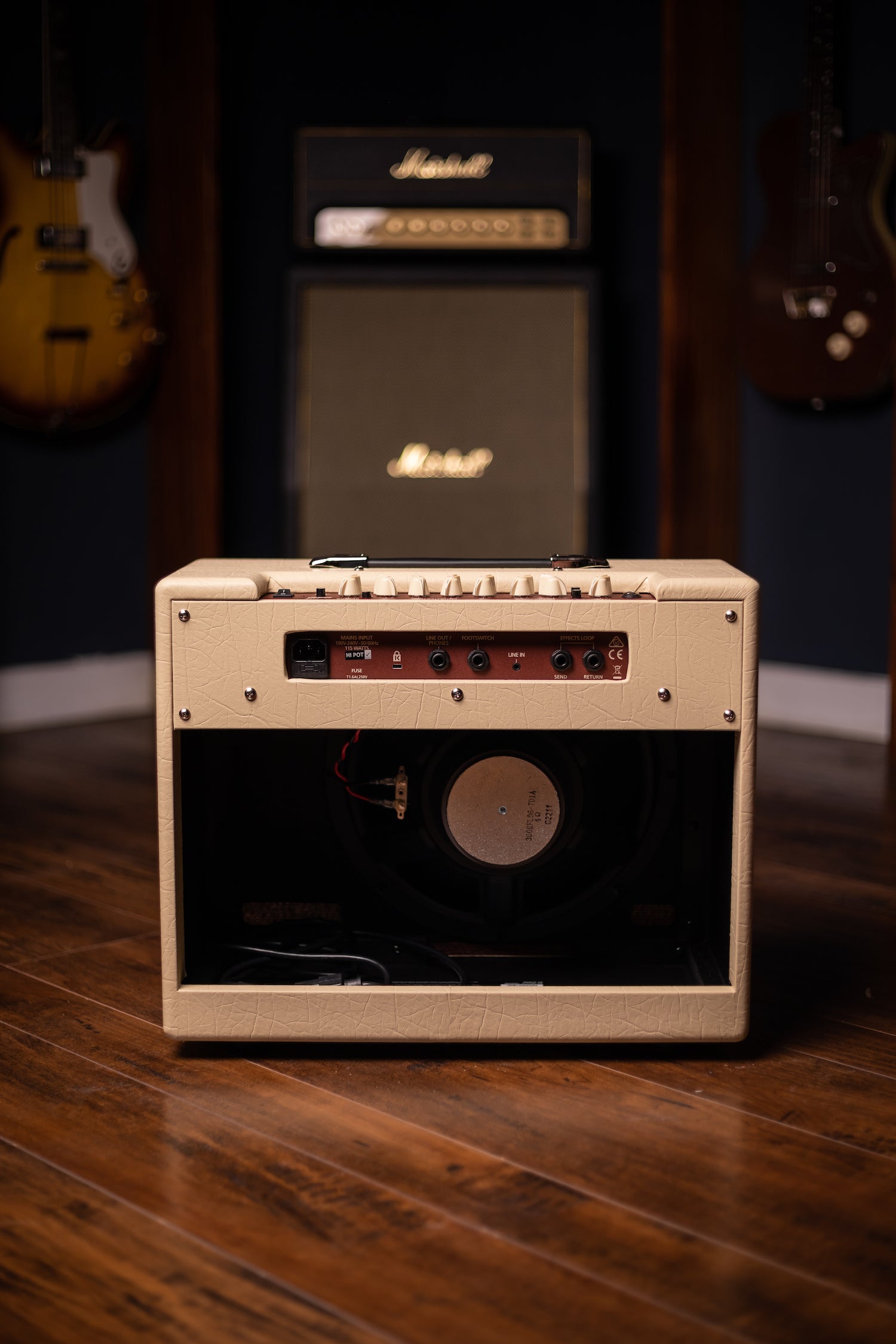 Blackstar Debut 50R 1 x 12-inch 50-watt Combo Amp - Cream