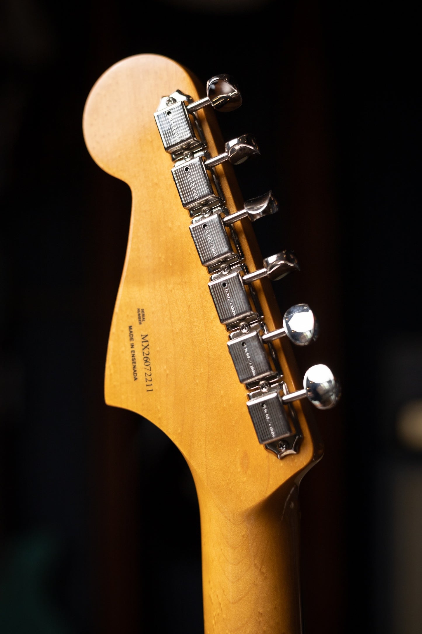 Fender Vintera® III Mid '60s Jazzmaster®, Rosewood Fingerboard Electric Guitar - Olympic White