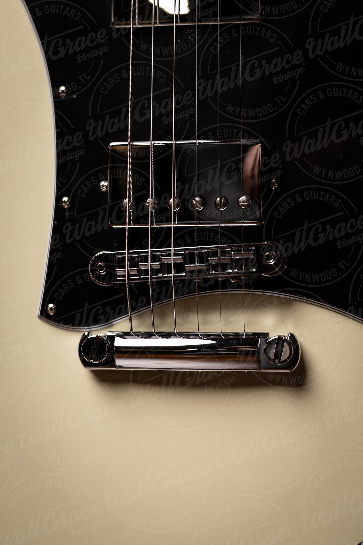 Gibson SG Standard Electric Guitar - Classic White