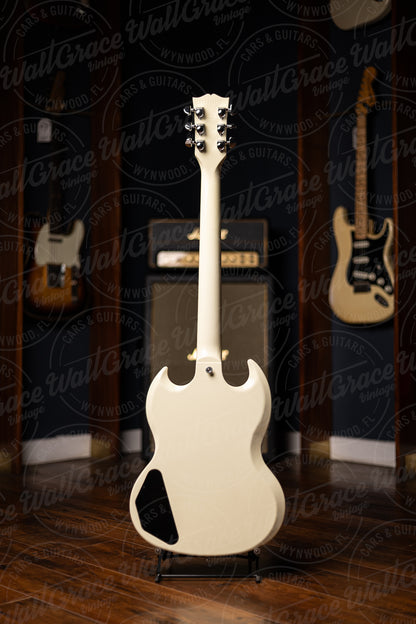 Gibson SG Standard Electric Guitar - Classic White