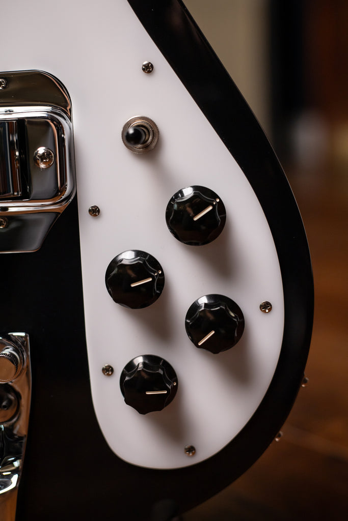 2007 Rickenbacker Jetglo Electric Bass Guitar 4001 C64S