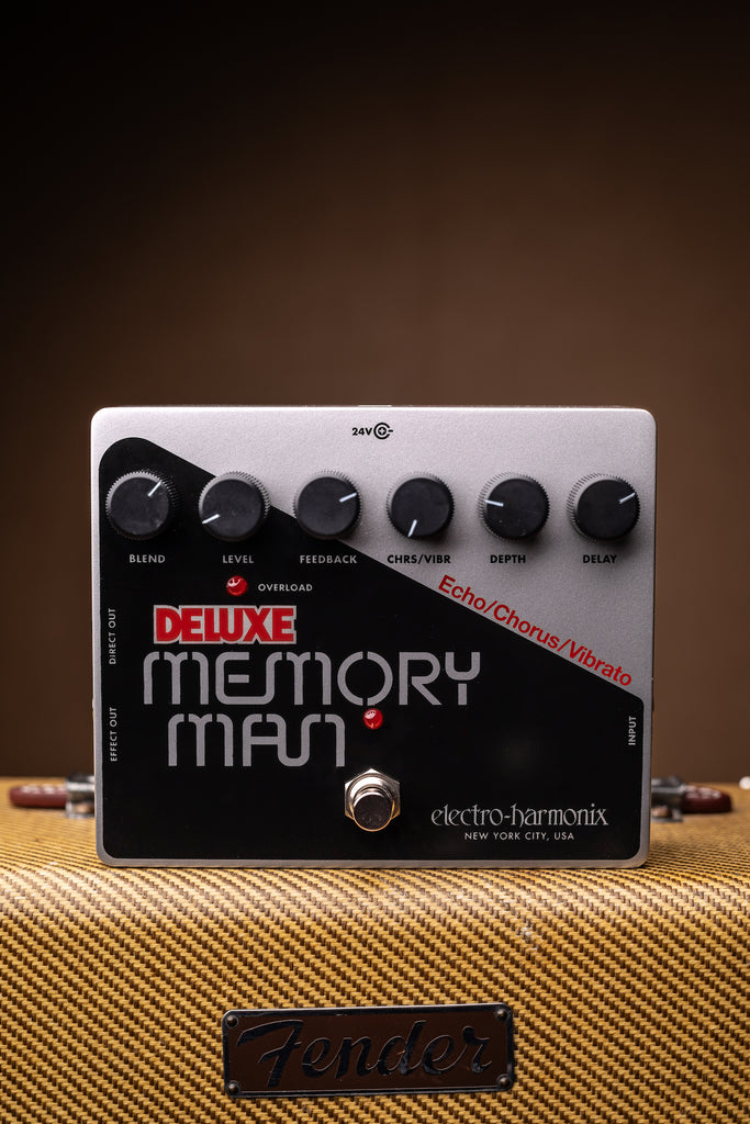 Electro-Harmonix Deluxe Memory Man Analog Delay / Chorus / Vibrato Pedal