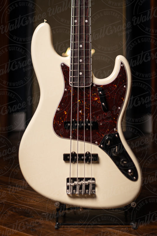 Fender American Vintage II 1966 Jazz Bass - Olympic White