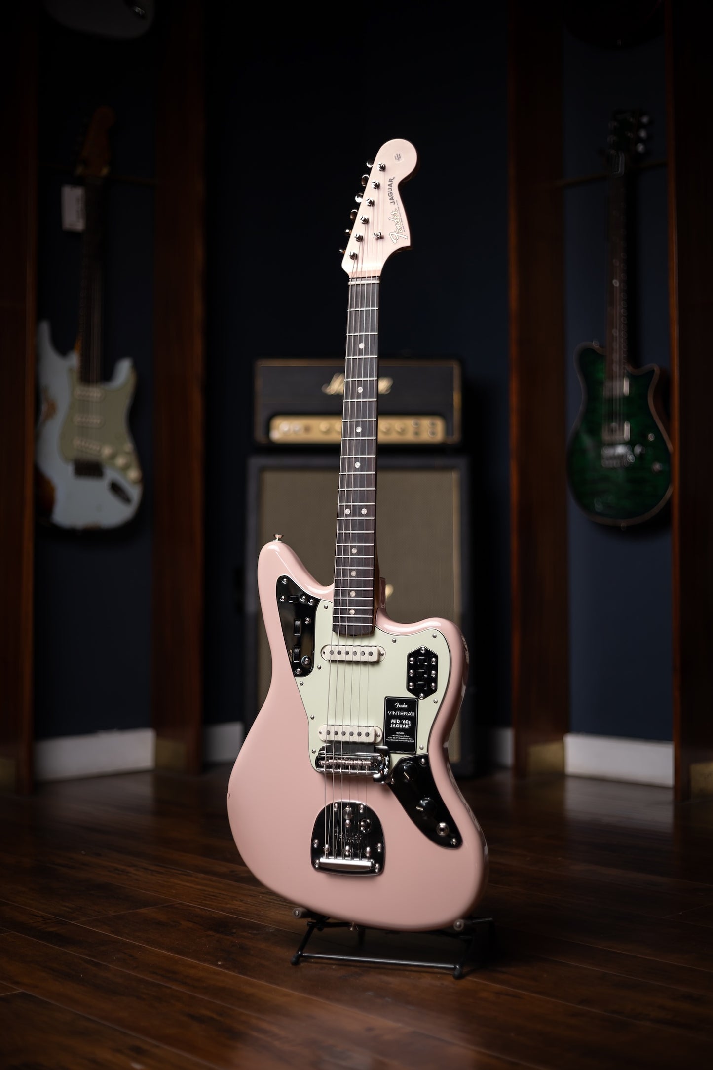 Fender  Vintera III Mid '60s Jaguar - Shell Pink