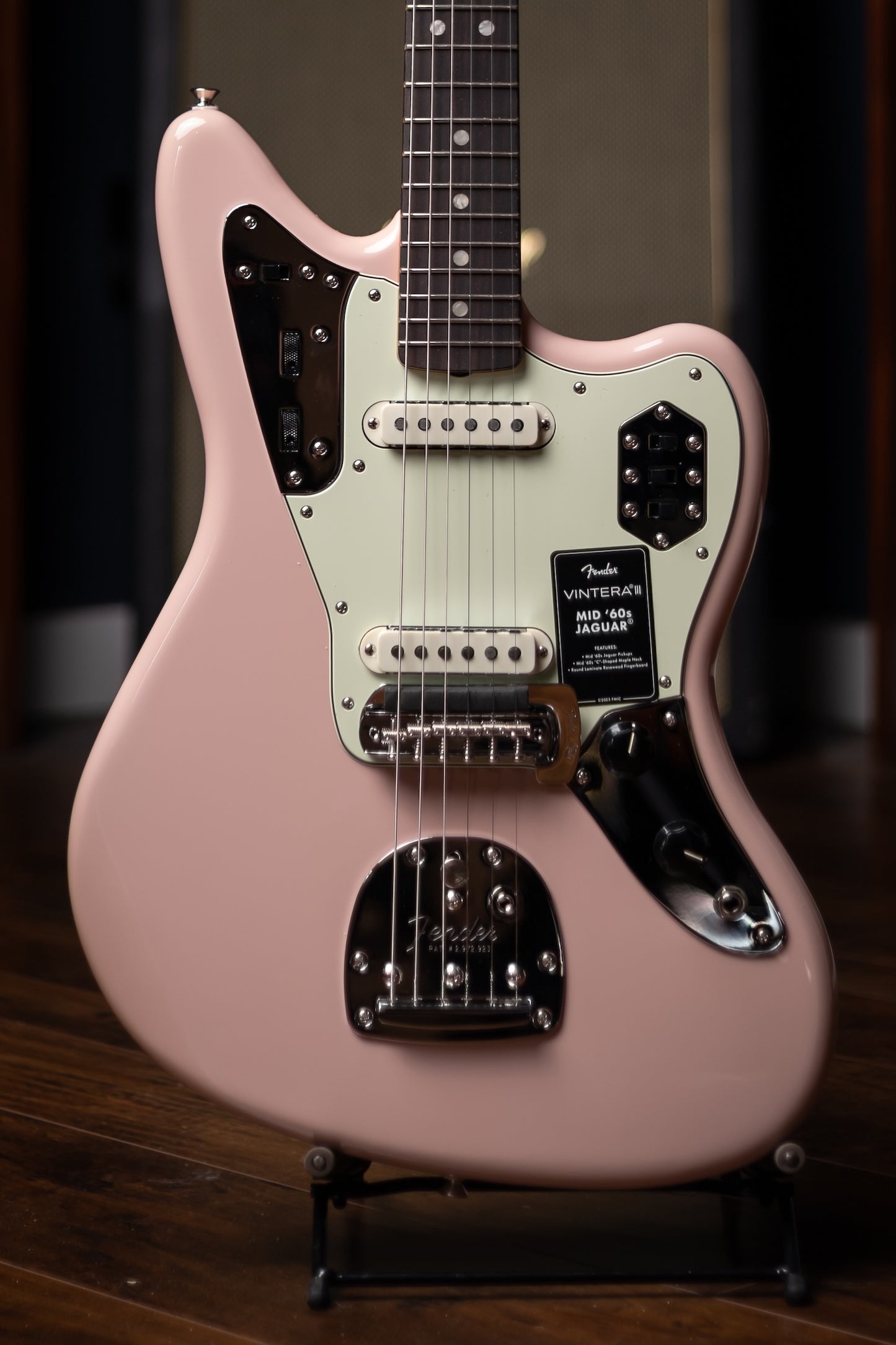 Fender  Vintera III Mid '60s Jaguar - Shell Pink