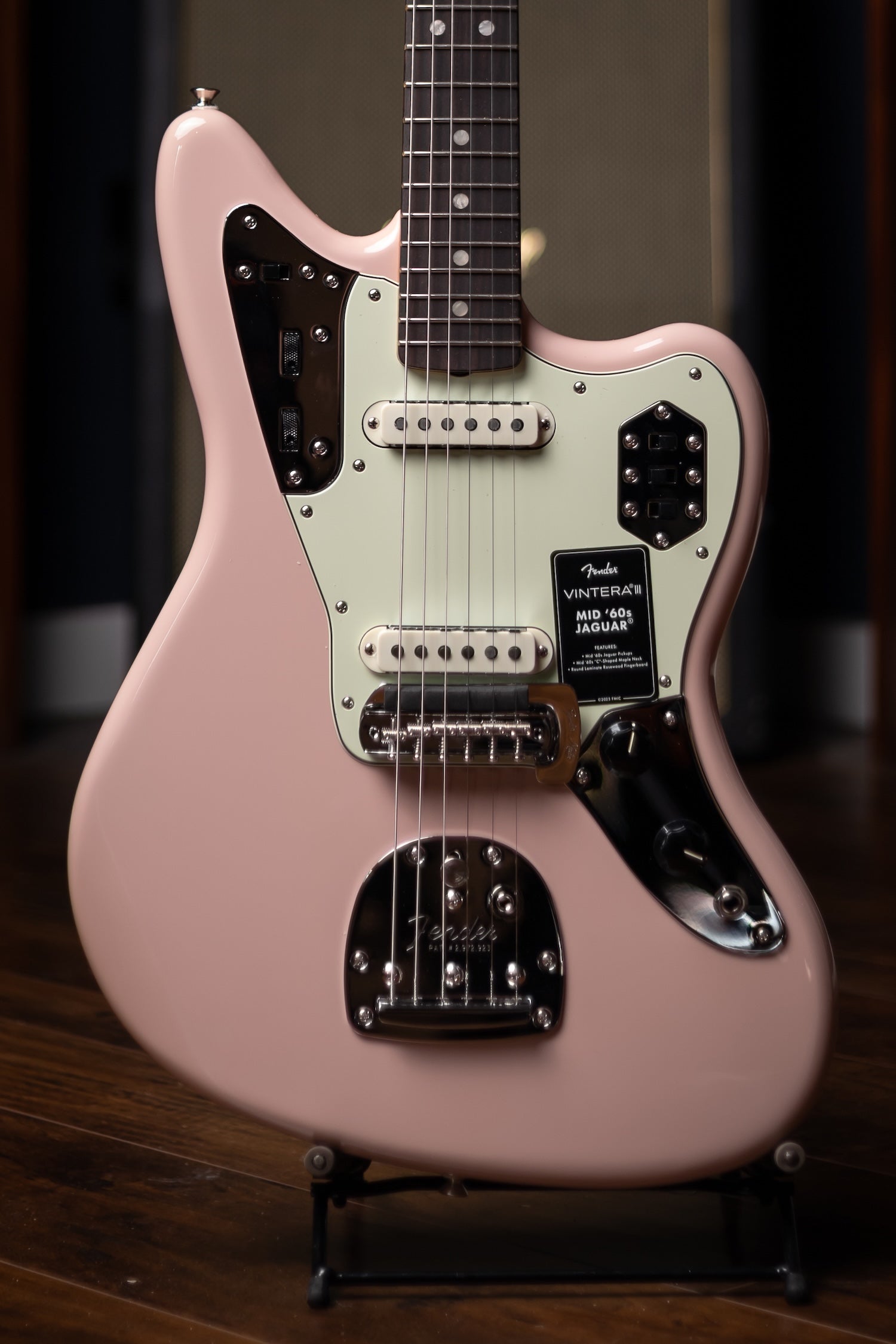 Fender  Vintera III Mid '60s Jaguar - Shell Pink