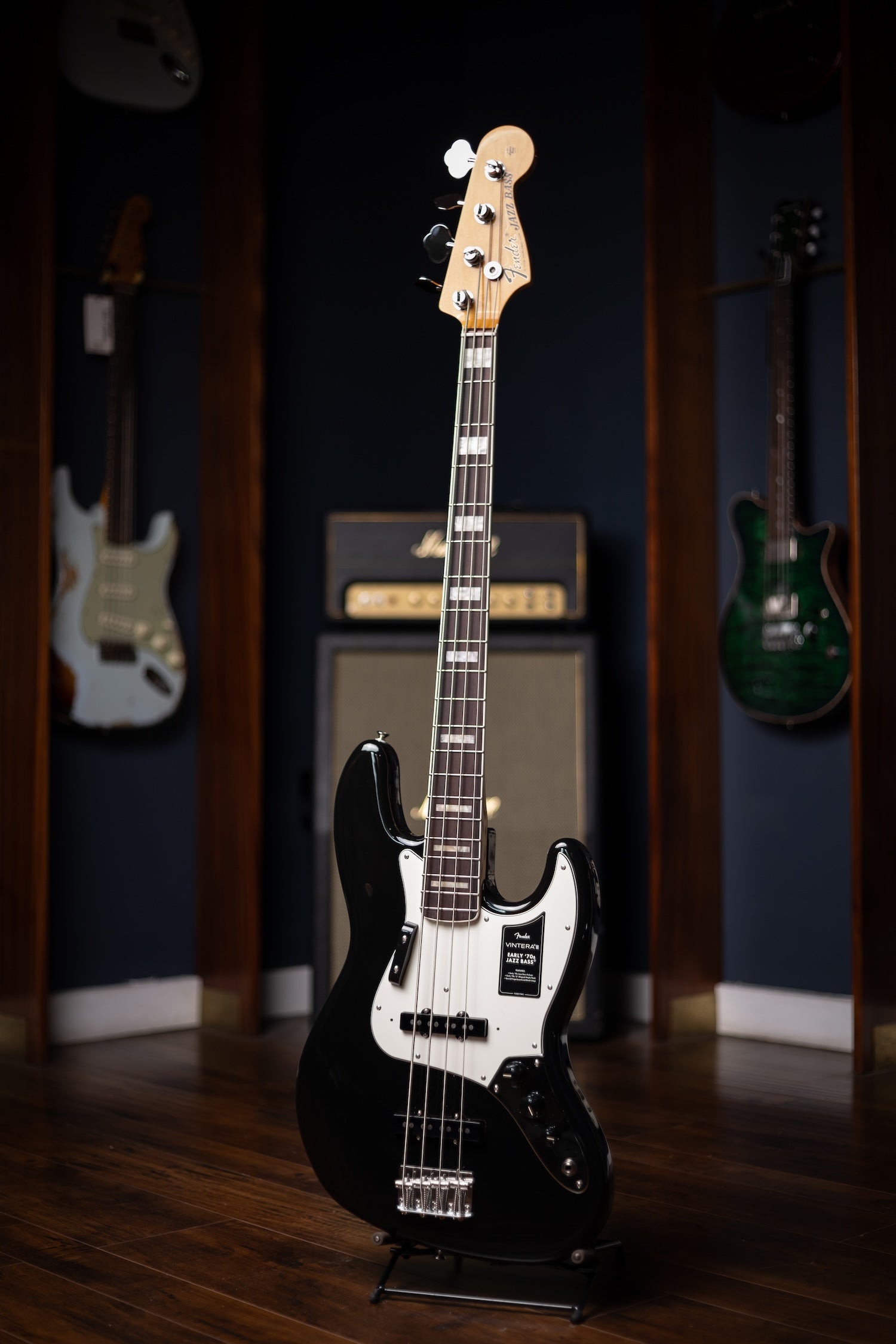 Fender Vintera III Early '70s Jazz Bass - Black