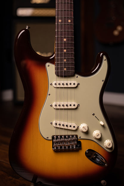 Fender Custom Shop Vintage Custom 1959 Stratocaster Electric Guitar - Chocolate 3-Color Sunburst