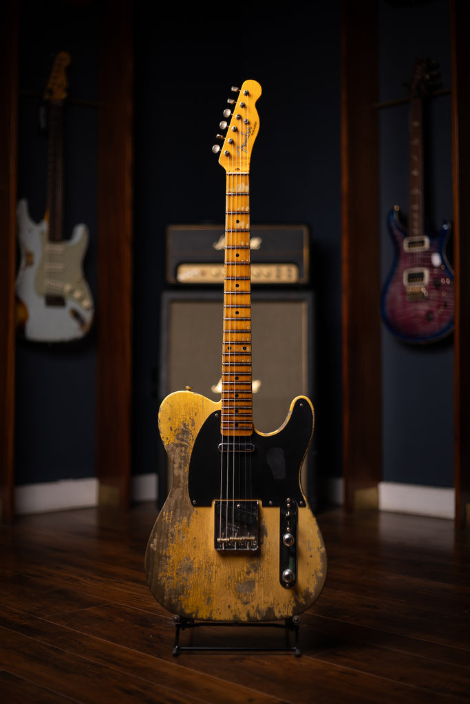 Fender 1954 Telecaster Super Heavy Relic Electric Guitar - Super Faded Aged Nocaster Blonde