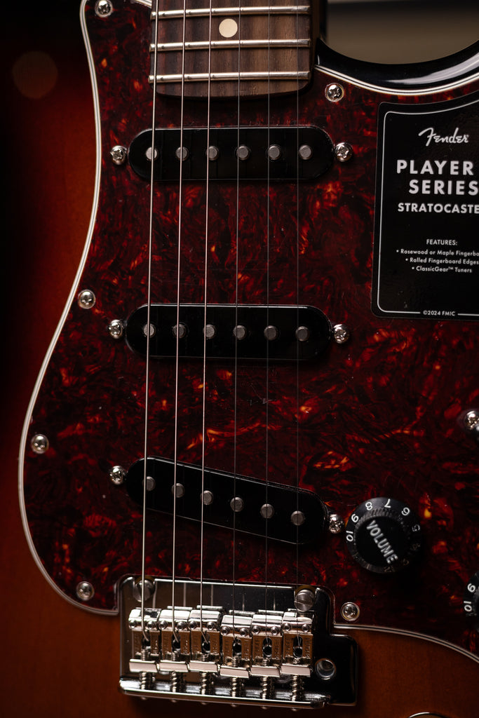 Fender Player II Stratocaster Electric Guitar - Limited-edition Sparkle 3-color Sunburst