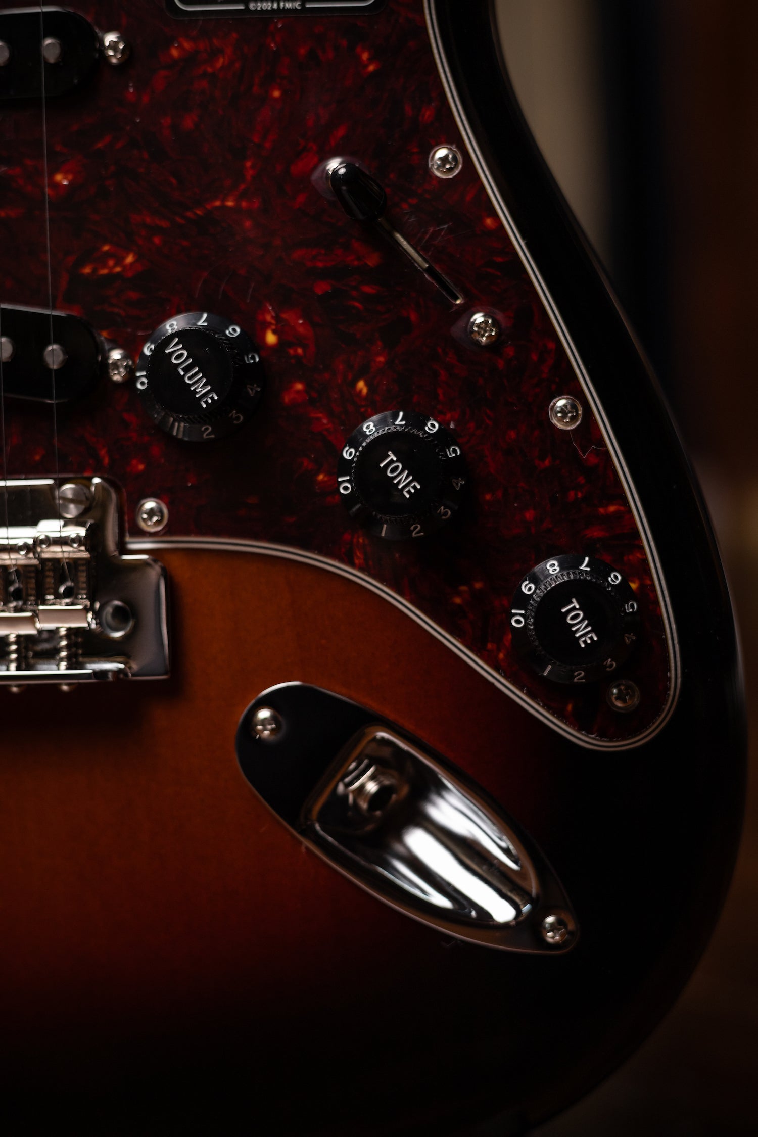 Fender Player II Stratocaster Electric Guitar - Limited-edition Sparkle 3-color Sunburst
