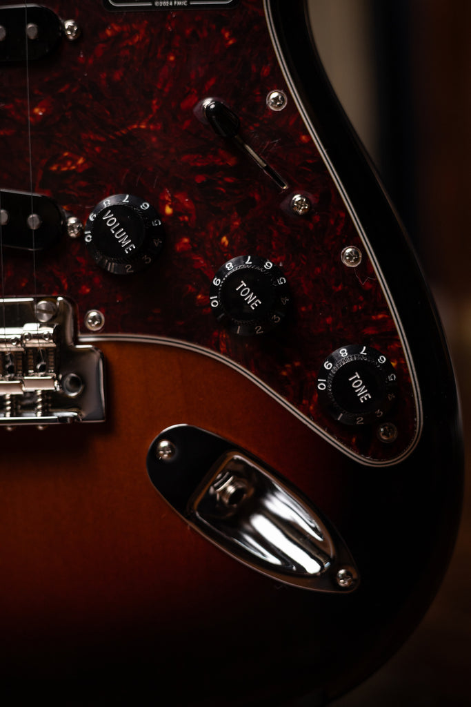 Fender Player II Stratocaster Electric Guitar - Limited-edition Sparkle 3-color Sunburst