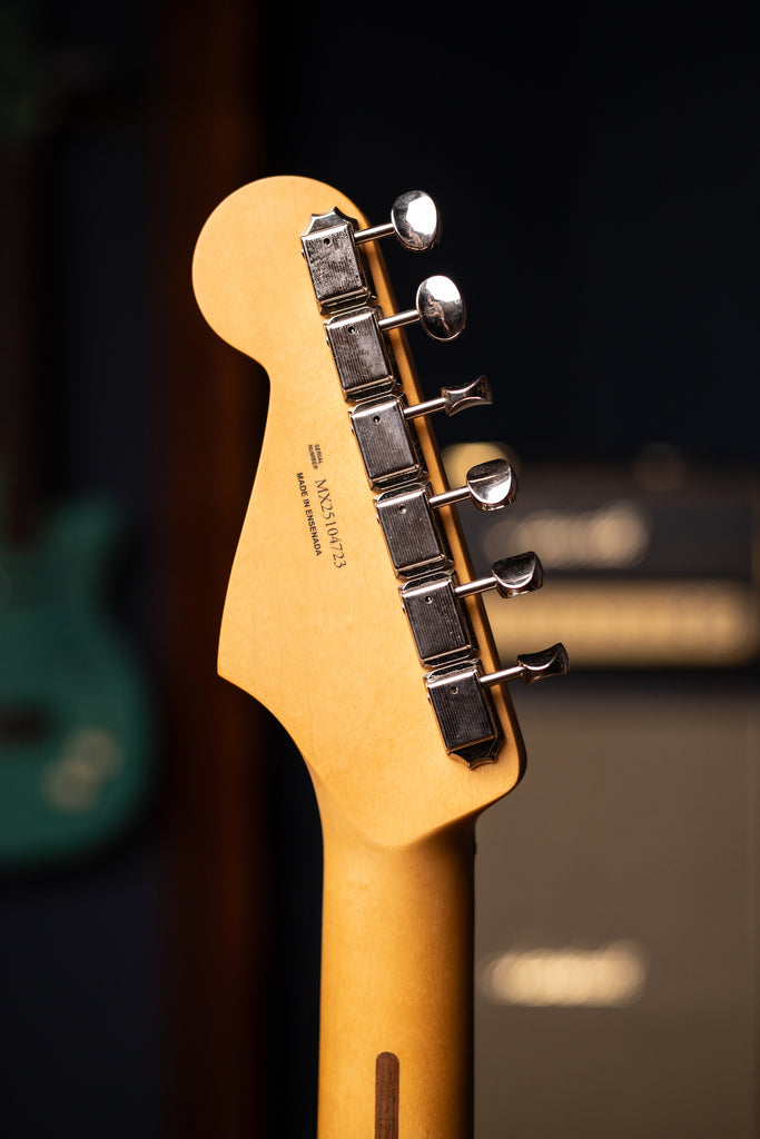 Fender Player II Stratocaster Electric Guitar - Limited-edition Sparkle 3-color Sunburst